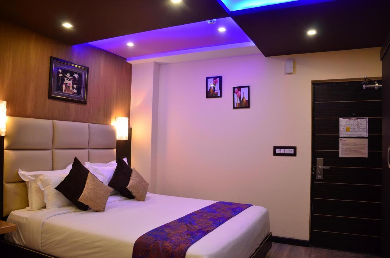 Dolphin Chocolate Inn Chandannagar Eksteriør bilde