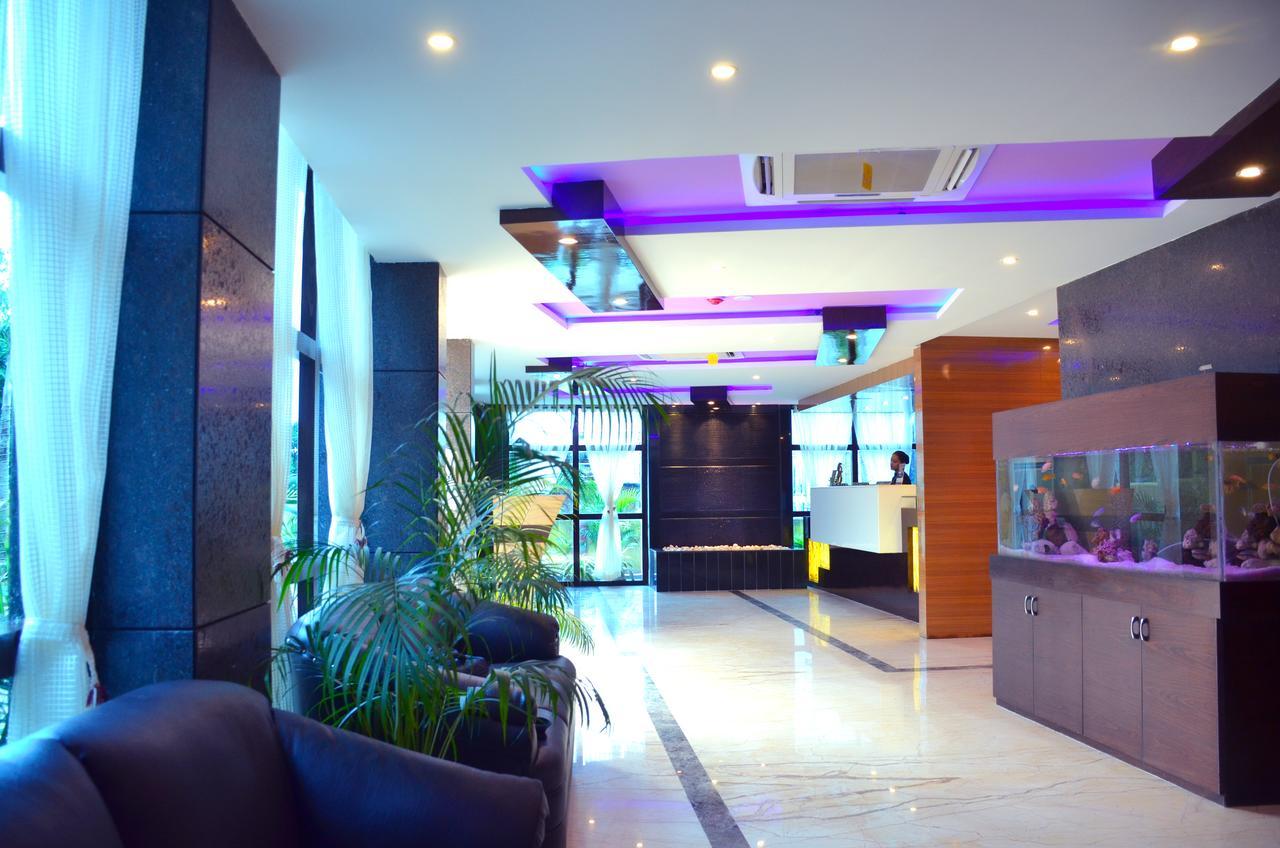 Dolphin Chocolate Inn Chandannagar Eksteriør bilde