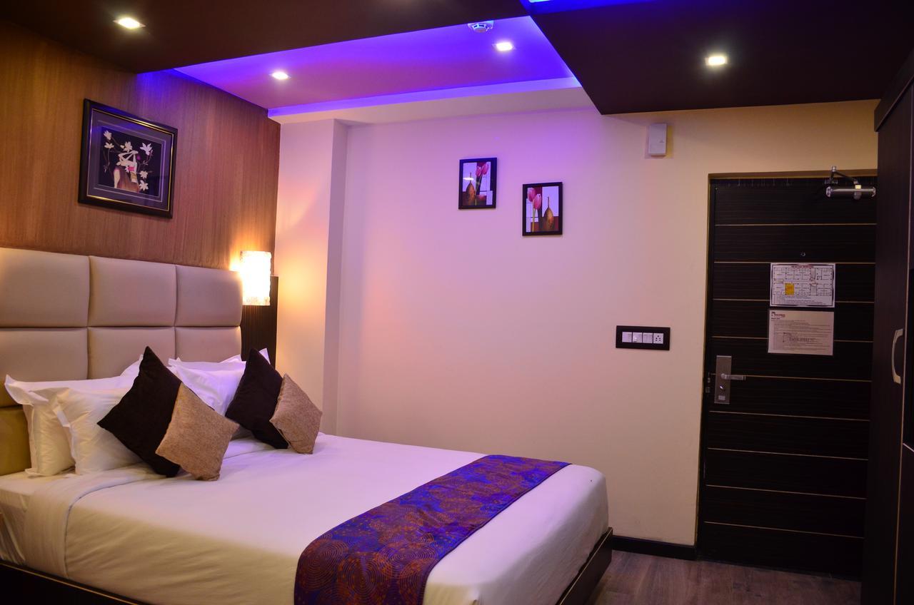 Dolphin Chocolate Inn Chandannagar Eksteriør bilde