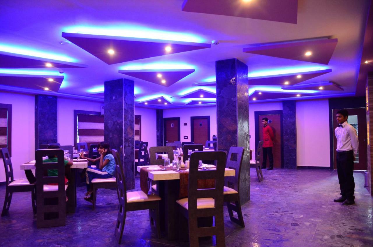 Dolphin Chocolate Inn Chandannagar Eksteriør bilde